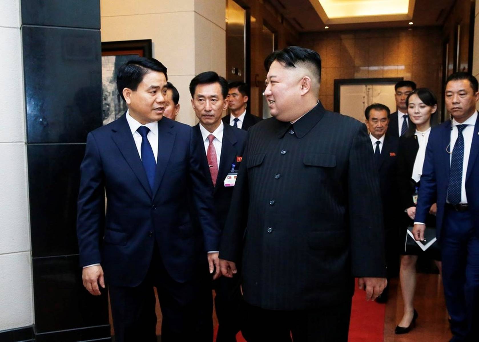金正恩乘专列离京返程
